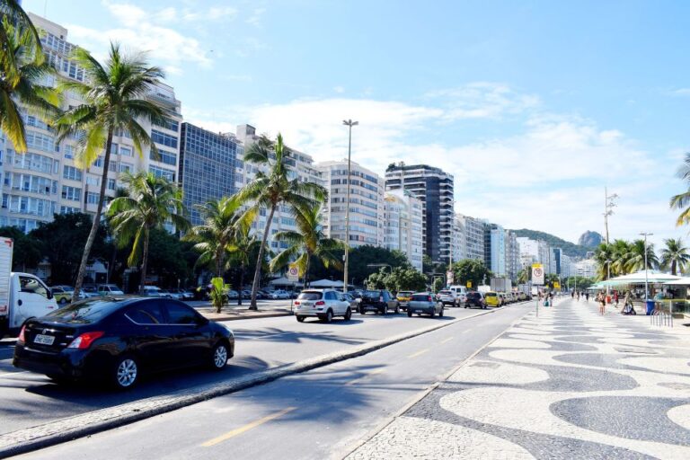 Rio De Janeiro: Shared Transfer From or to Airport