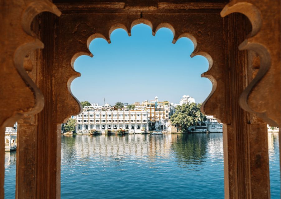 Royal Trails of Udaipur (Guided Half Day City Tour) - Highlights