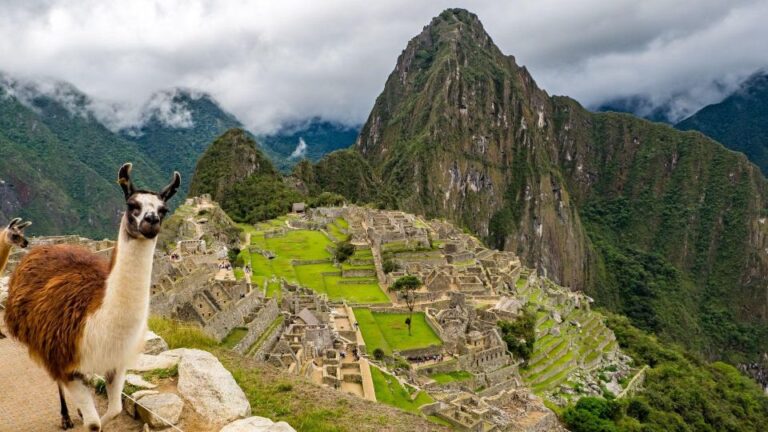 Sacred Valley and Machu Picchu Tour 2Days/1Night