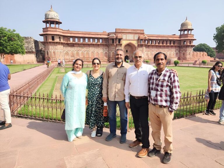 Same Day Agra & Fatehpur Sikri Private Trip by Car