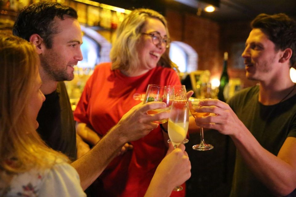 Seattle: Walking Tour With Craft Cocktails & Spirits Tasting - Tour Duration and Guide Information