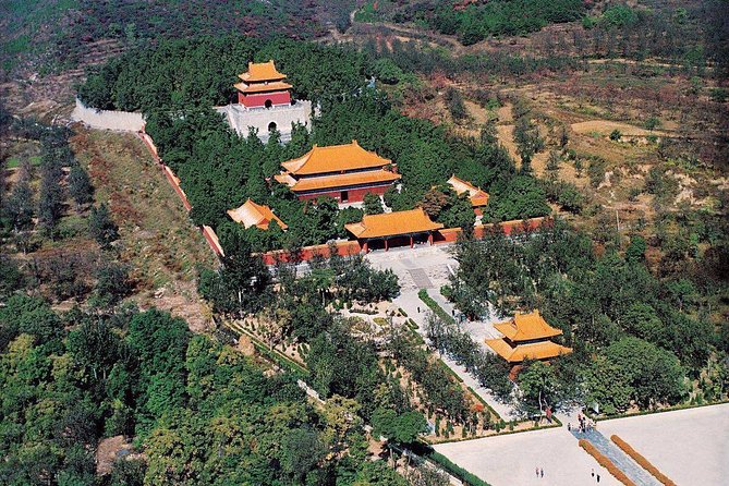 Small Group Mutianyu Great Wall and Ming Tombs Tour With Cable Car and Lunch - Small-Group Limit and Inclusions