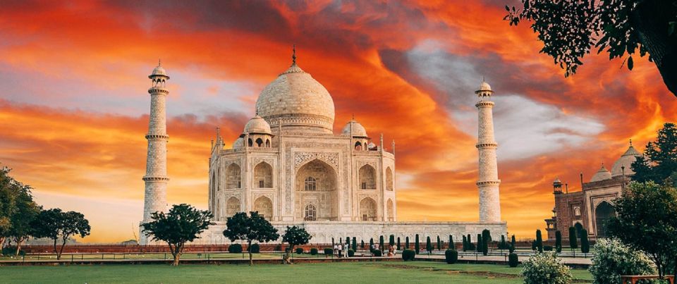 Taj Mahal Sunrise Or Sunset Overnight - Experience Highlights