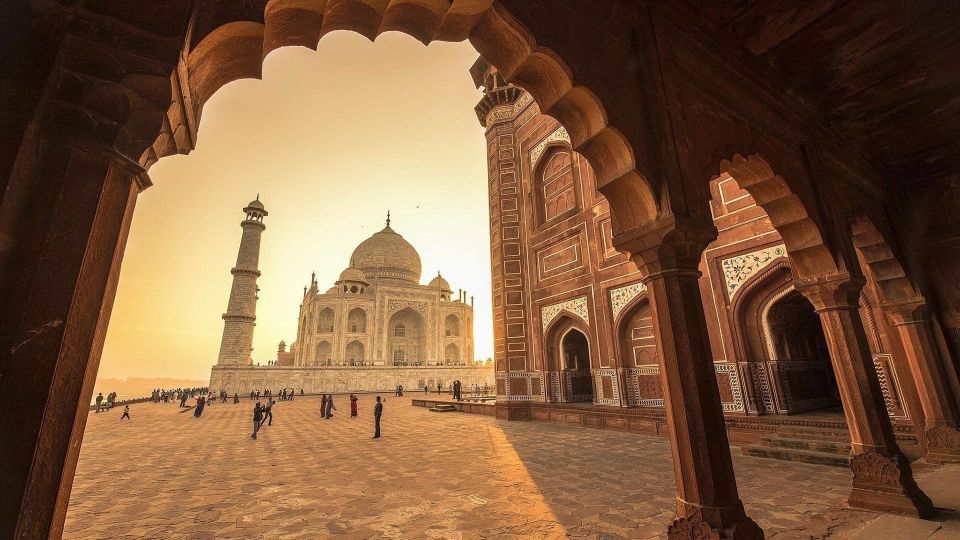 Taj Mahal Sunrise Tour From Delhi All Inclusive - Itinerary Highlights