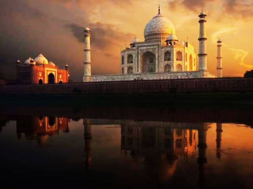 Taj Mahal Tour by Gatimaan Express SuperFast Train - Tour Details