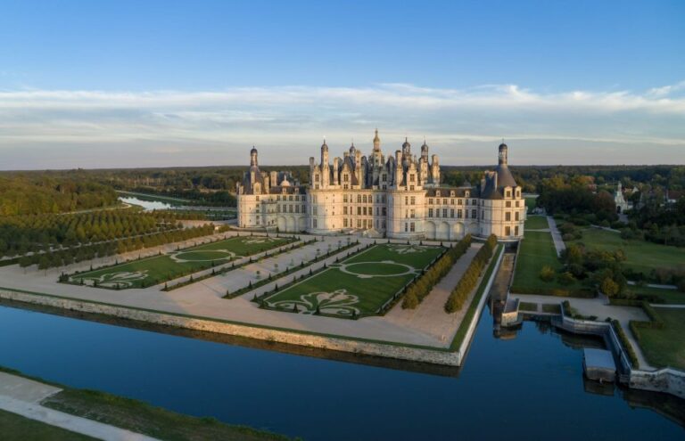 Tours/Amboise: Private Chambord and Chenonceau Chateau Tour