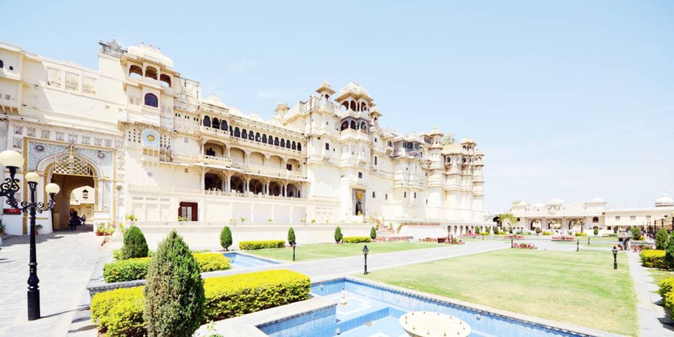 Udaipur: City Palace of Udaipur Tour With Guide - Inclusions