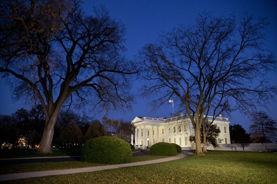 Washington DC: Small-Group 3-Hour Night Tour - Tour Details