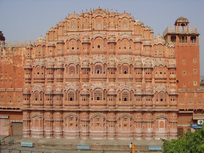 2-Day Private Jaipur Overnight Tour by Car From Delhi - Itinerary