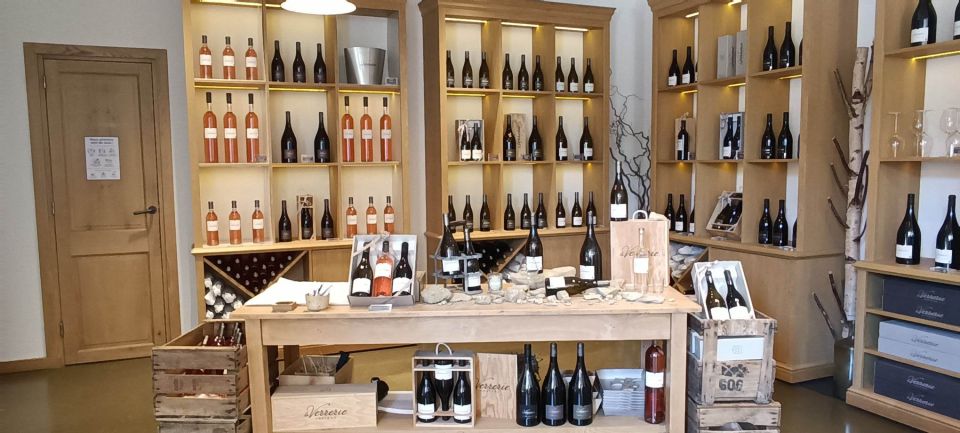 Aix-en-Provence: Avignon Tour & Chateauneuf-du-Pape Tasting - Tour Duration and Languages