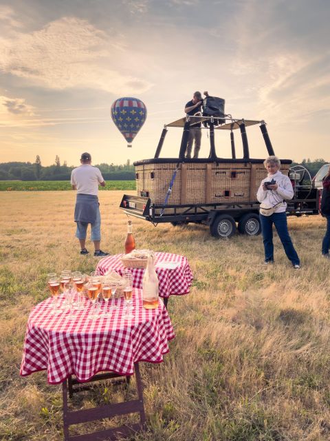 Amboise Hot-Air Balloon VIP for 6 Over the Loire Valley - Language Options and Pickup