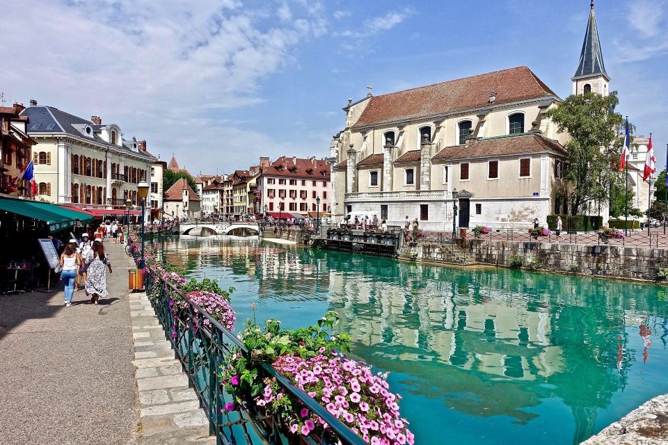 Annecy: Private Guided Walking Tour - Cancellation Policy and Duration