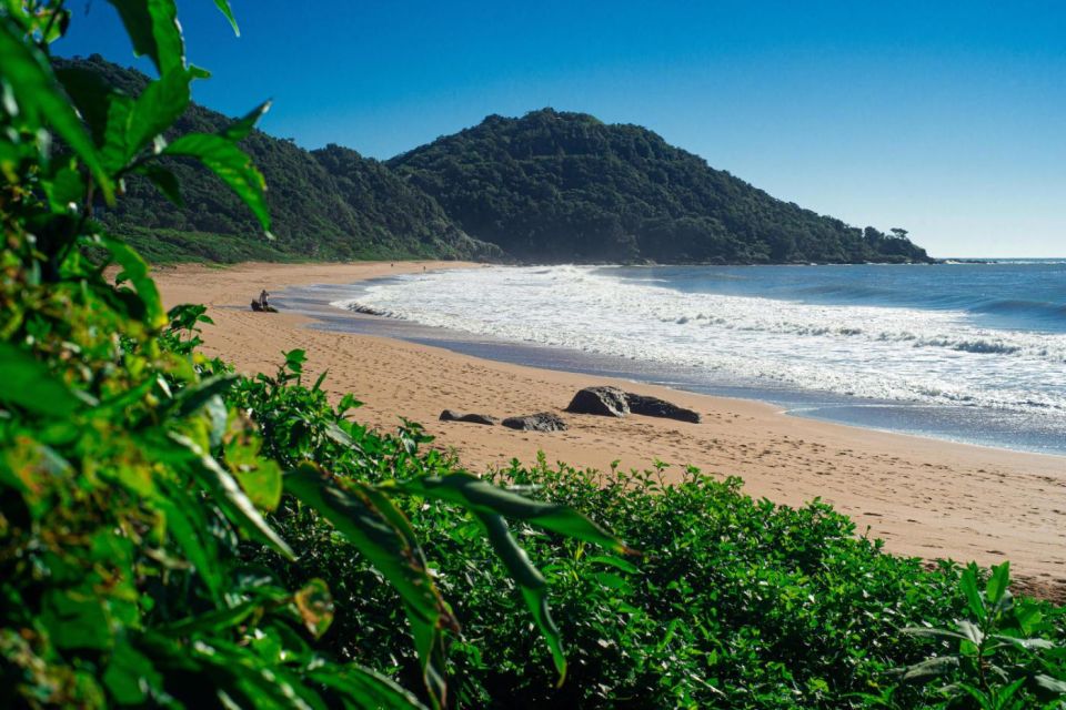 Balneário Camboriú: Guided Tour of Secret Natural Points - Activity Details