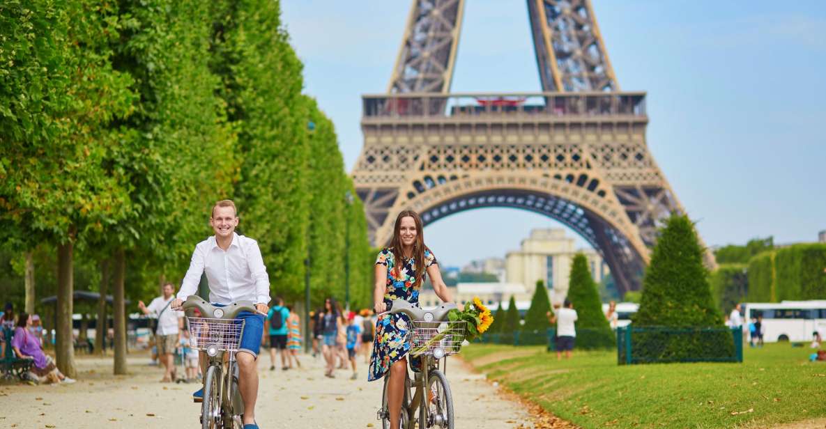 Bike Tour of Paris Old Town, Top Attractions and Nature - Activity Description