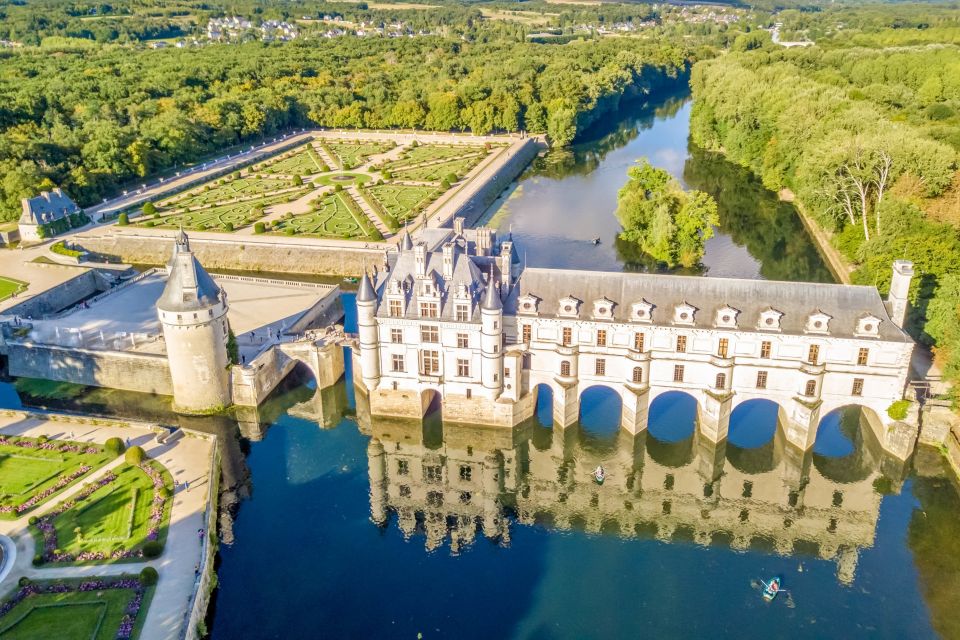 Chenonceau Castle: Private Guided Tour With Entry Ticket - Booking Information