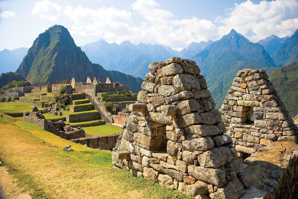 Cusco: Tour to Machupicchu With Rest in Aguas Calientes Town - Booking Information