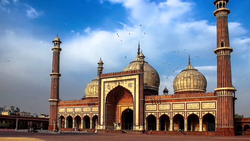 Delhi: Old and New Delhi Private One Day Tour - Itinerary