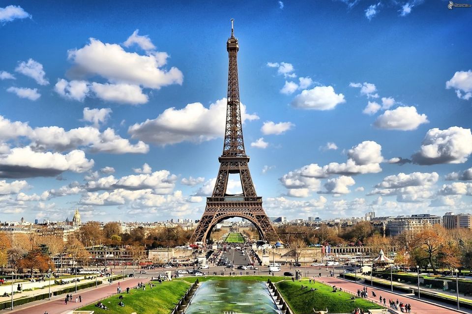 Discover Paris: Private Tour From Le Havre With Expert Guide - Tour Itinerary