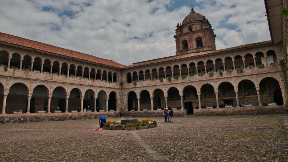 Excursion to Cusco Machu Picchu in 7 Days 6 Nights - Group Size and Language