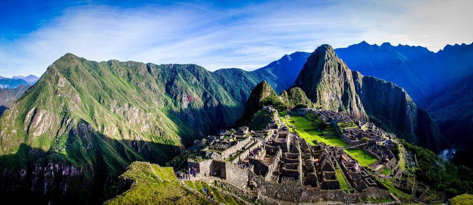 From Cusco: Exceptional Machupicchu Tour 3d/2n + Hotel ☆☆☆☆ - Day 1: Machu Picchu Exploration