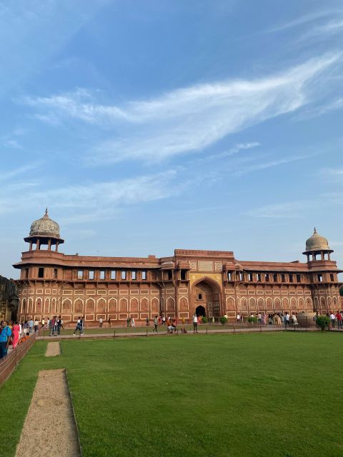 From Delhi: Guided Day Trip to Taj Mahal and Agra Fort - Group Type and Vehicle