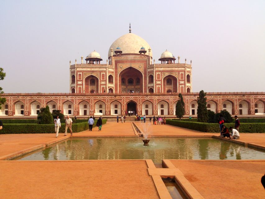 From Delhi: Old & New Delhi Private Sightseeing Tour - Itinerary