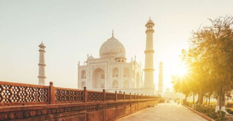 From Delhi : Sunrise Taj Mahal & Agra Fort Tour by Car