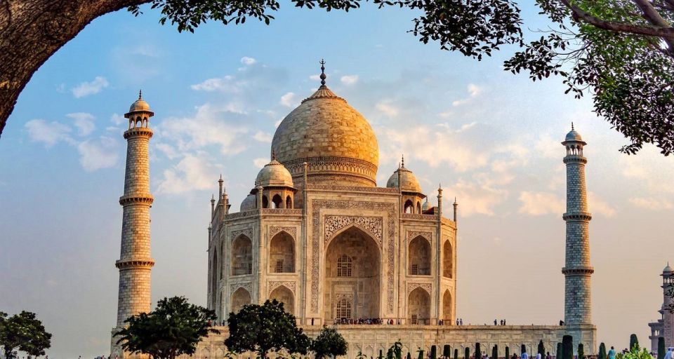 From Delhi: Taj Mahal Tour for Corporates - Booking Information