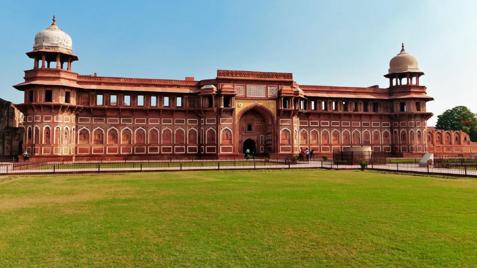 Full Day Taj Mahal & Agra Fort Tour By Gatimaan Train - Activity Description