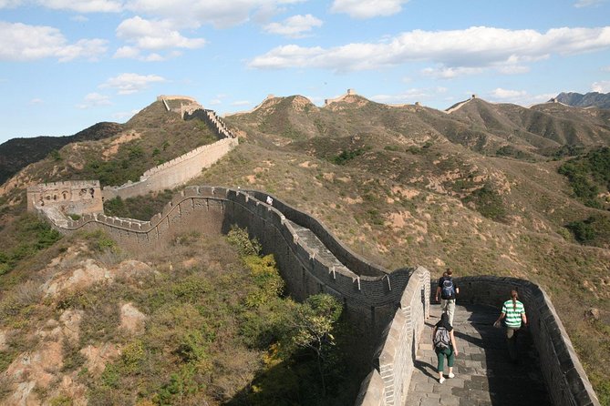 Great Wall Hiking Day Tour to Jinshanling - Inclusions and Amenities