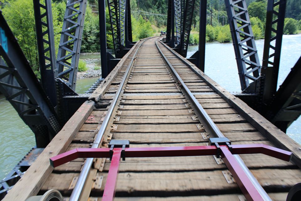 Hood River: Railbikes Experience - Railbiking Experience