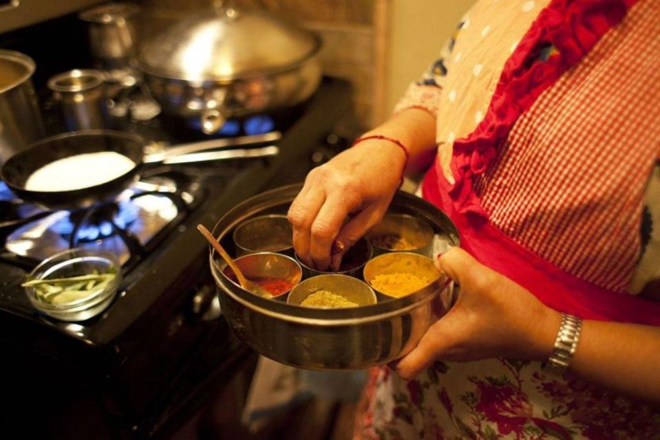 Jaipur: Cooking Class at the Host Familys House for 3 Hours - Booking Information