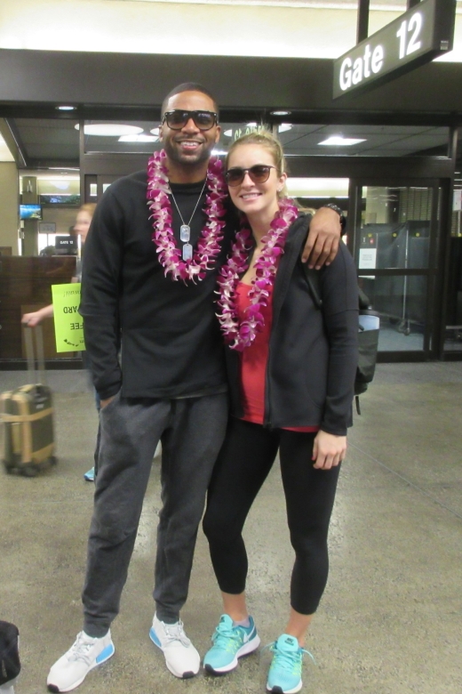 Kauai: Lihue Airport Honeymoon Lei Greeting - Highlights of Lei Greeting at Lihue Airport