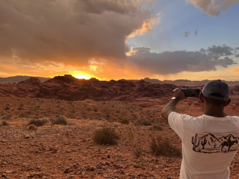 Las Vegas: Valley of Fire Sunset Tour With Hotel Transfers
