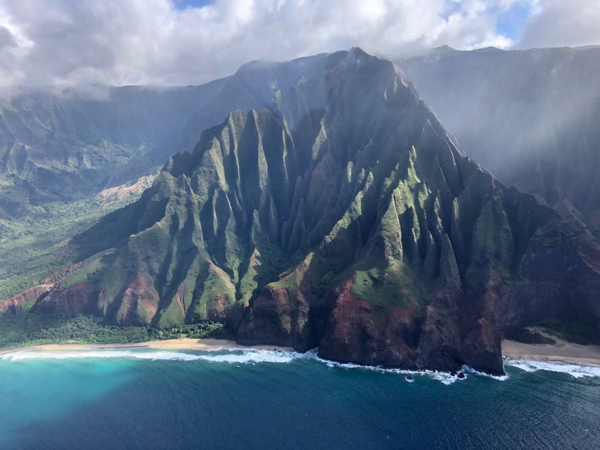 Lihue: Private Scenic Flight Over Kauai - Full Description