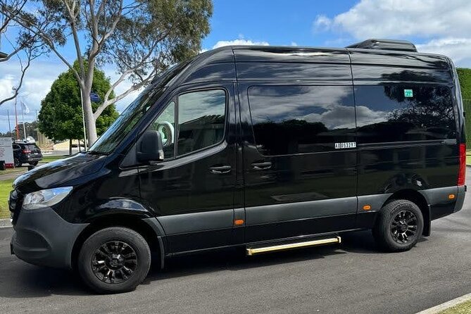 Melbourne CBD Hotel to Airport Private Minibus Transfer - Vehicle and Driver Preparation