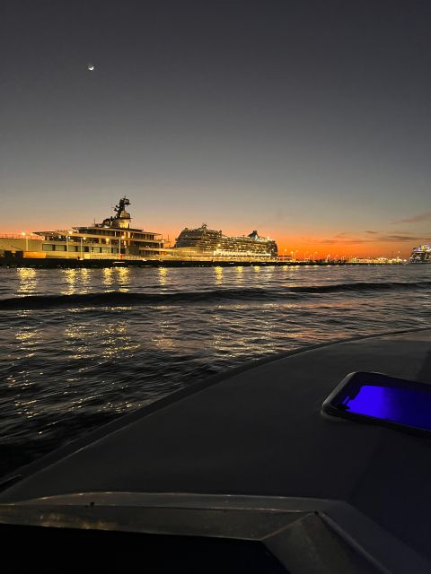 Nassau: Happy Hour Sunset Booze Cruise - Booking Information
