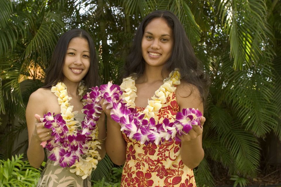 Oahu: Honolulu Airport (HNL) Honeymoon Lei Greeting - Activity Details
