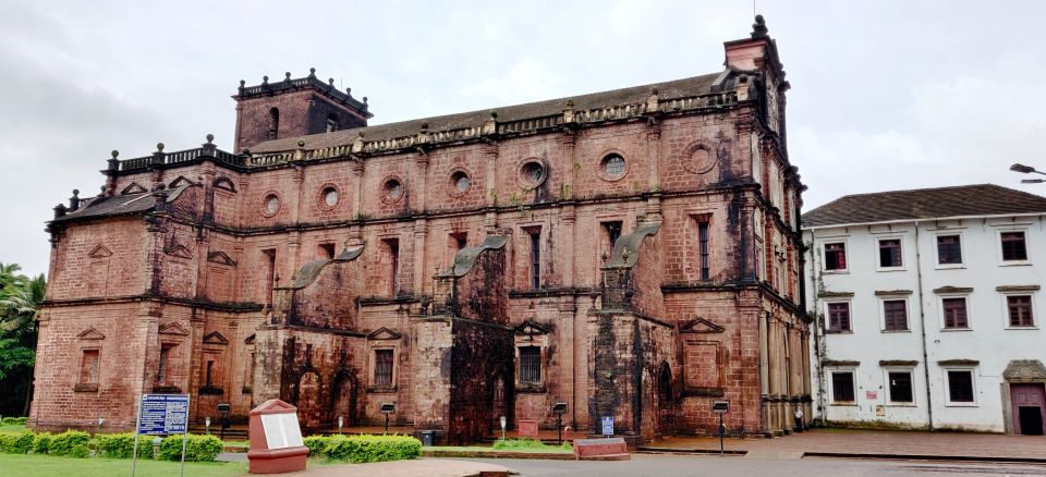 Old Goa: Walking Tour of Heritage Churches - Tour Inclusions