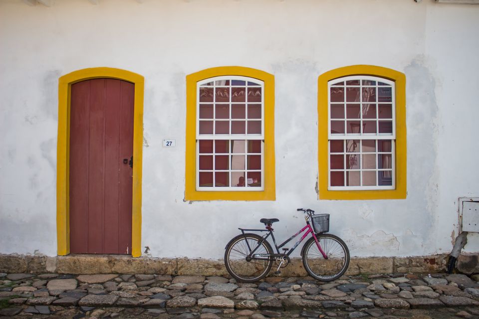 Paraty: Guided Old Town Walking Tour With Pickup - Photography Opportunities