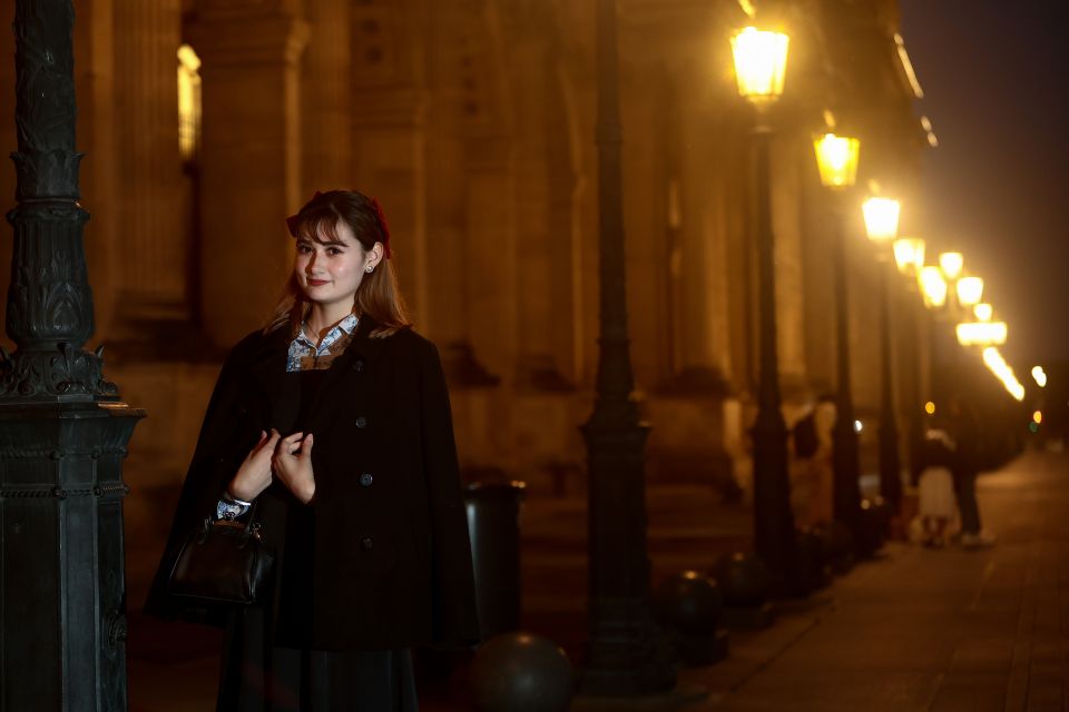 Paris: Professional Photoshoot With 400 Photos + 1 Present - Experience