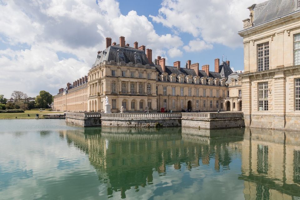 Private Tour to Chateaux of Fontainebleau From Paris - Activity Description
