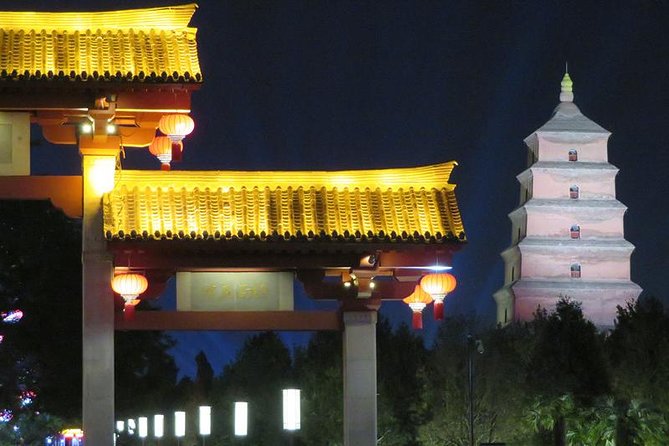 Private Xi'an Night & Food Tour by Tuk Tuk and Public Transportation - Meeting Point and Time