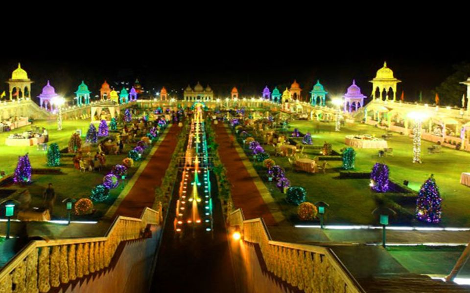 Ramoji Film City: Full Day Tour With Lunch - Availability