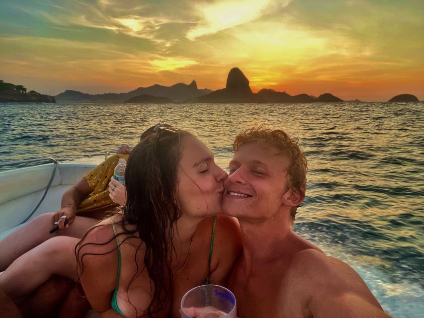 Rio De Janeiro: Speedboat Sunset Tour With Beer - Experience Highlights