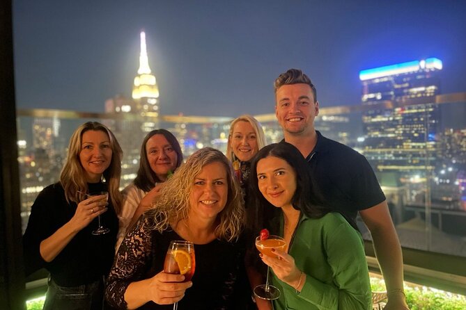 Rooftop Bar & Lounge Night Tour NYC - Inclusions and Host Services