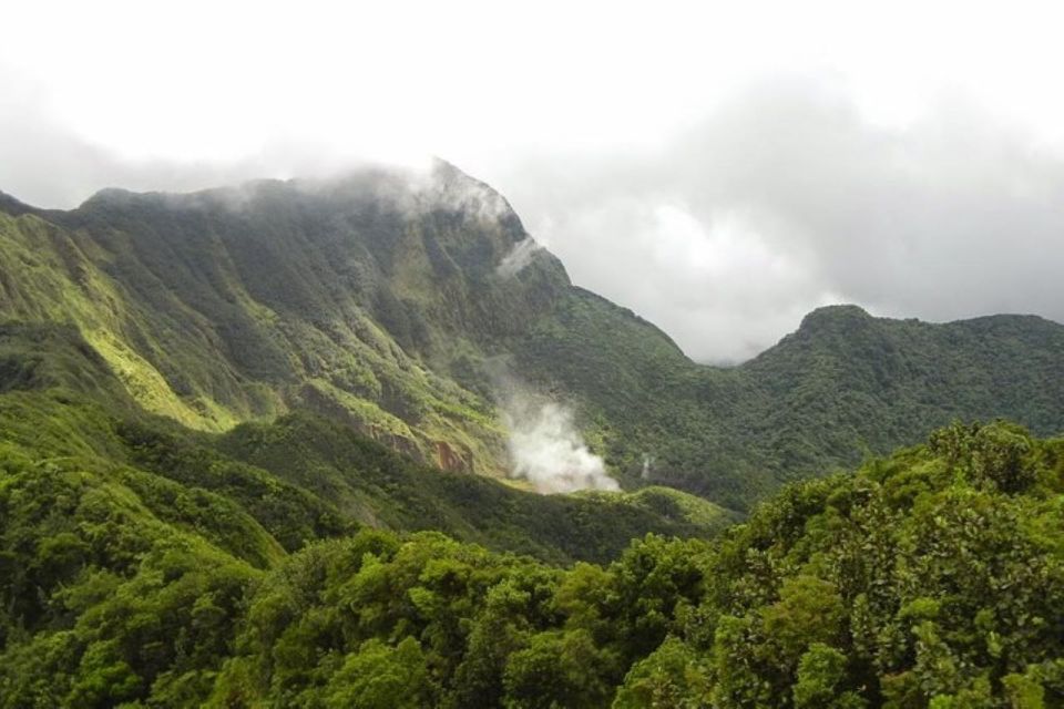 Roseau: Boiling Lake Challenge Hiking Tour With Local Guide - Itinerary