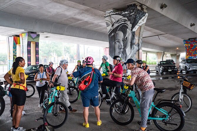 San Antonio: Murals, Street Art and Hidden Gems E-Bike Tour - Focus on Murals