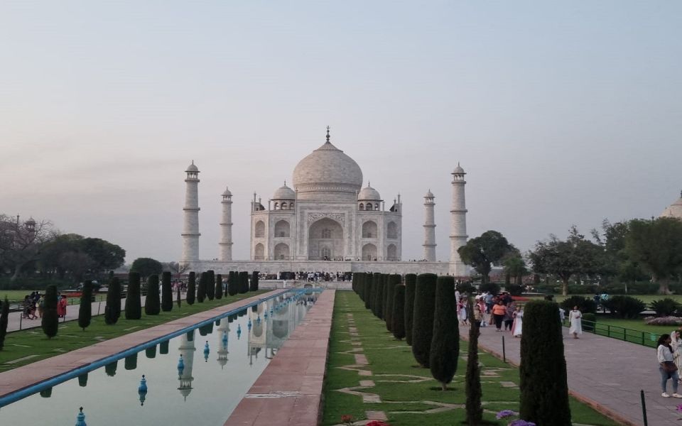 Taj Mahal Experience Guided Tour With Lunch at 5-Star Hotel - Language Options Available