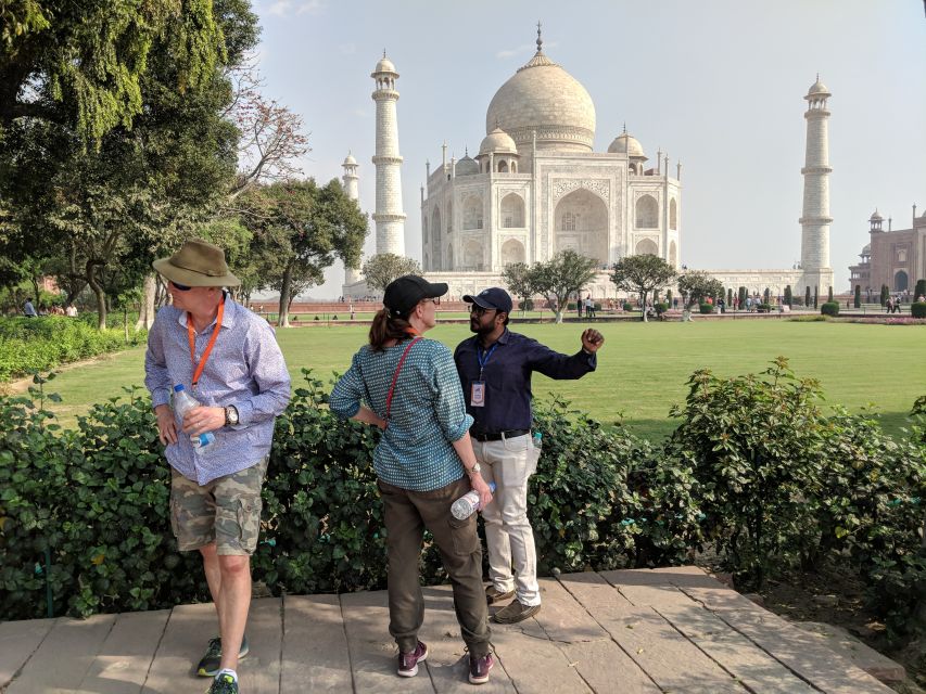 Taj Mahal: Shared Group Tour With Transfer From New Delhi - Itinerary